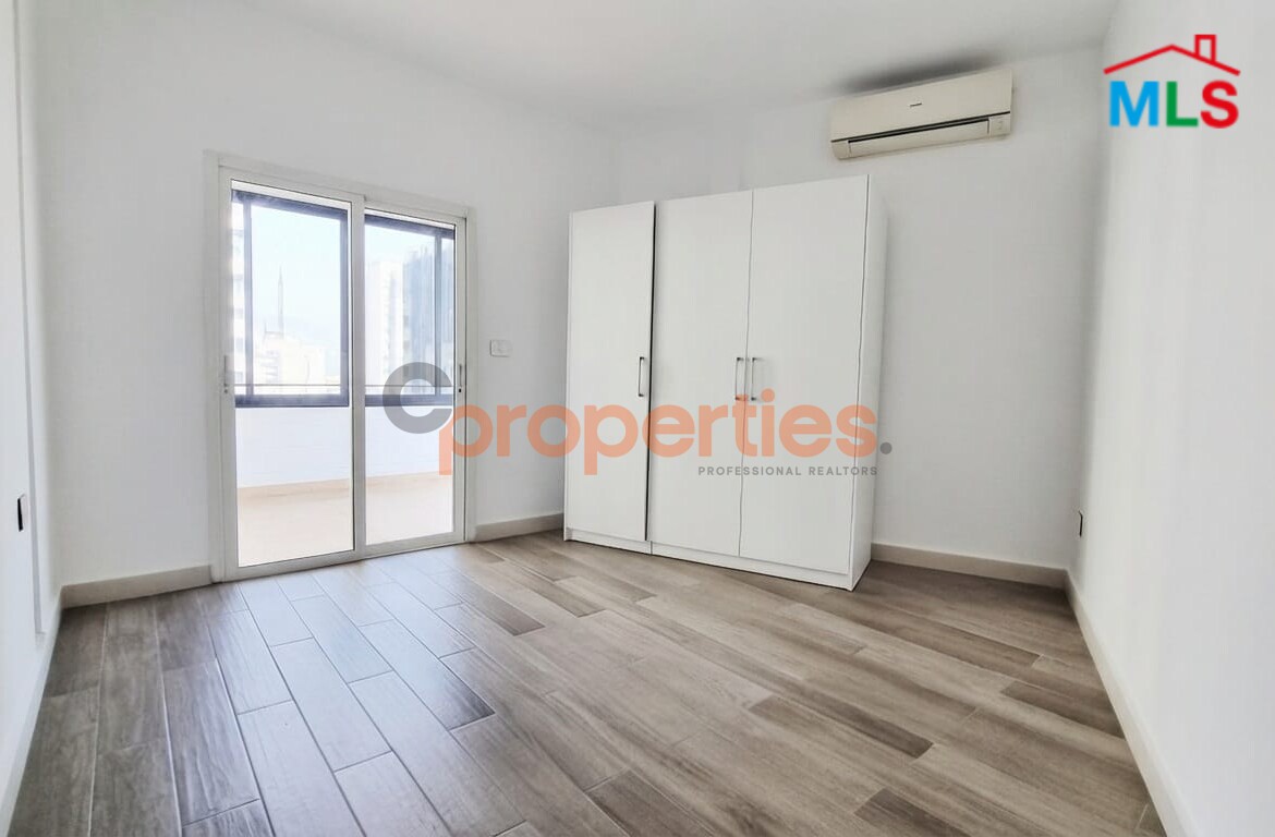 Apartment For Rent In Achrafieh - CPBMH38