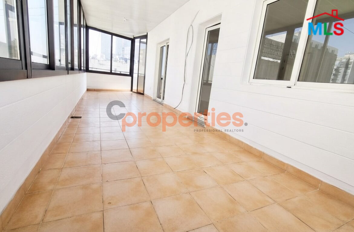 Apartment For Rent In Achrafieh - CPBMH38