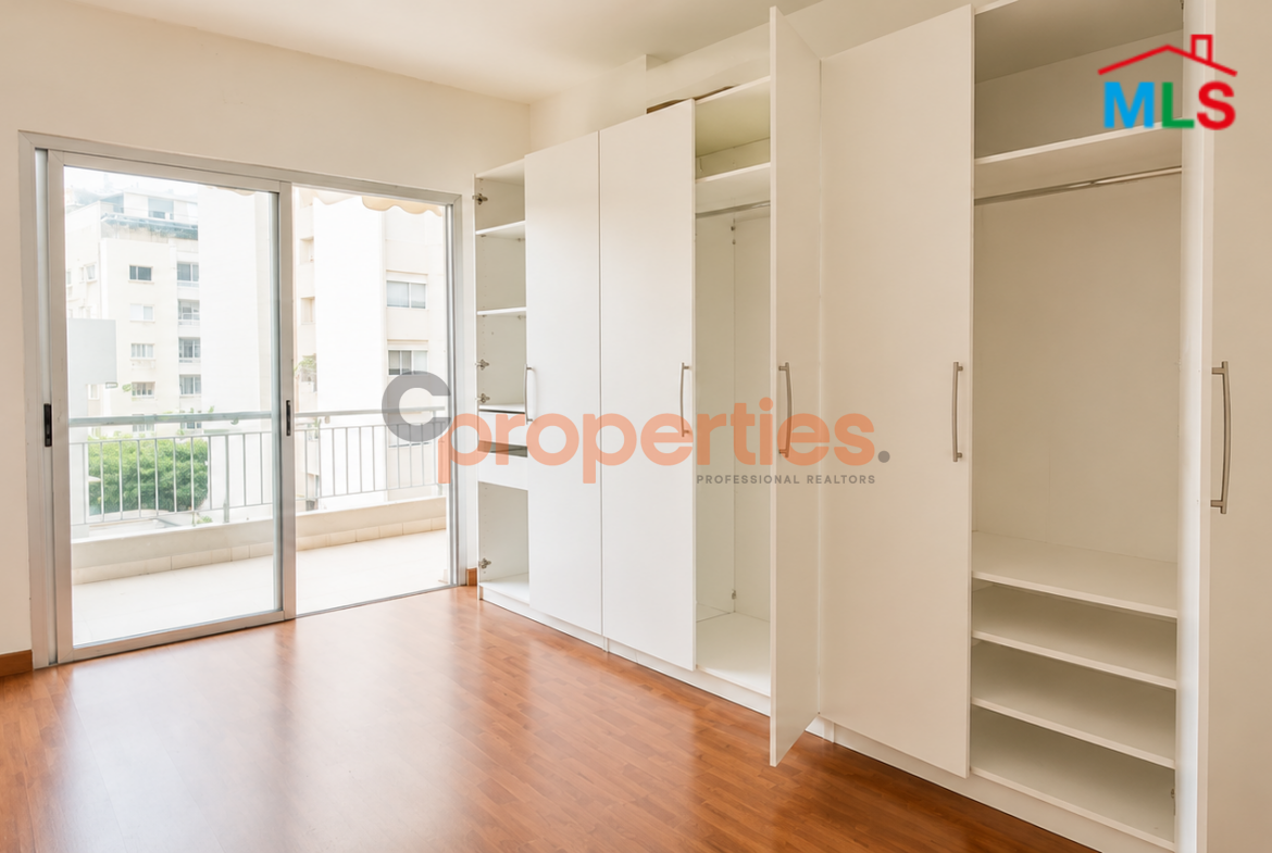Apartment For Rent in Verdun CPBHN26 - شقة فخمة للإيجار في فردان