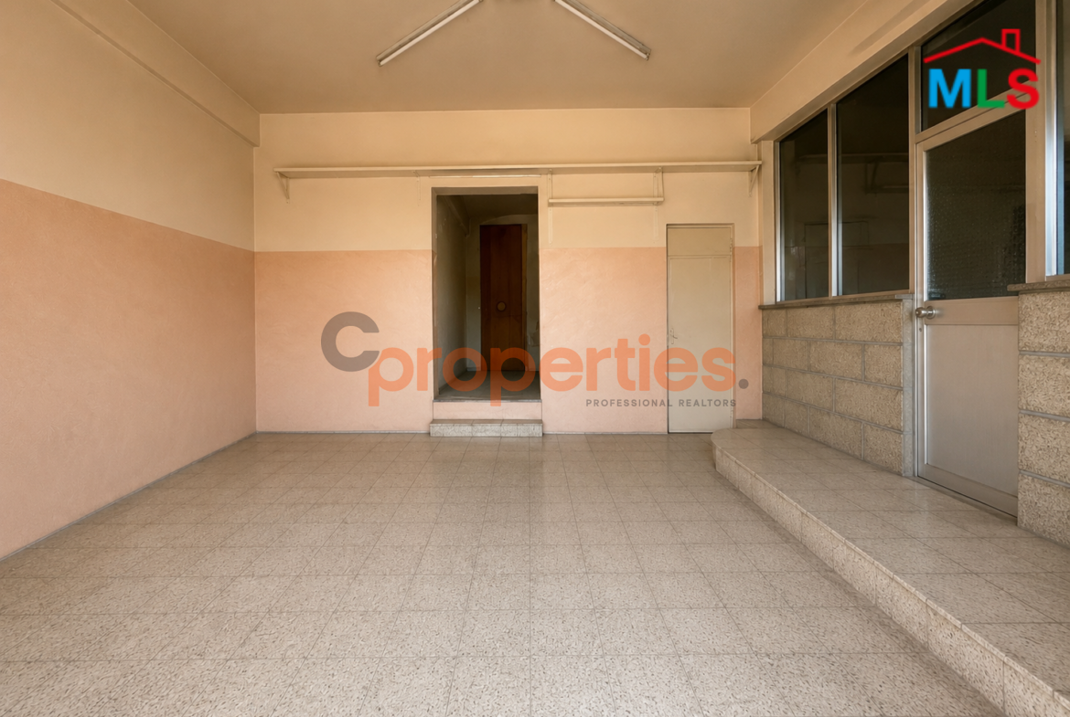 Prime location shop for rent in Rayfoun متجر للايجار موقع مميز في ريفون CPKNS12