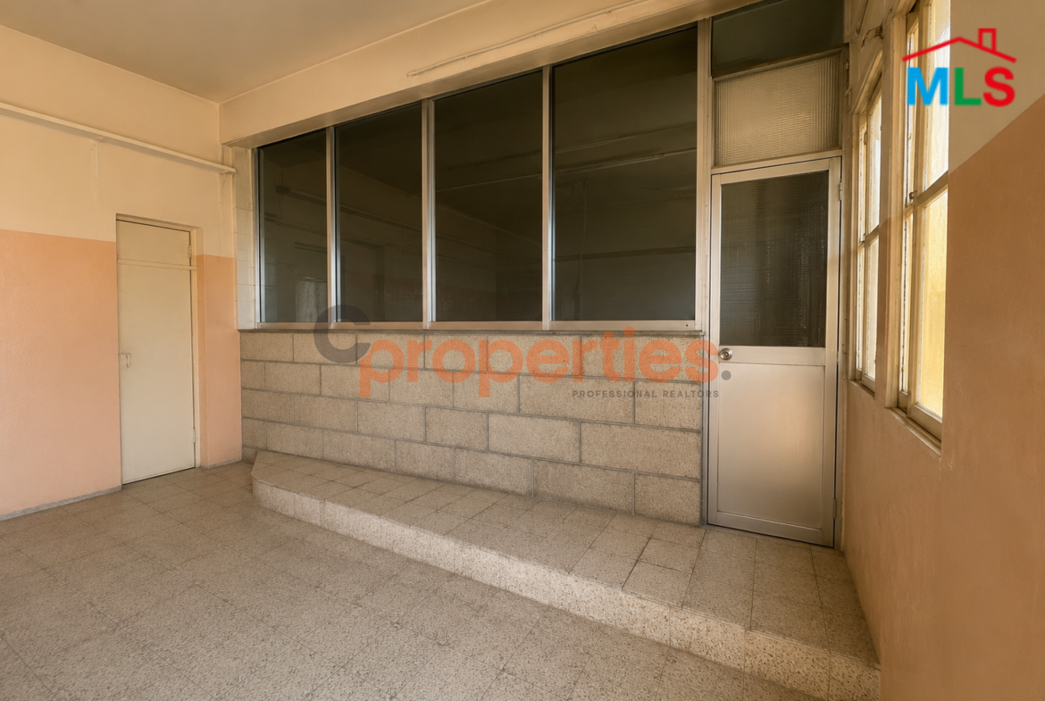 Prime location shop for rent in Rayfoun متجر للايجار موقع مميز في ريفون CPKNS12