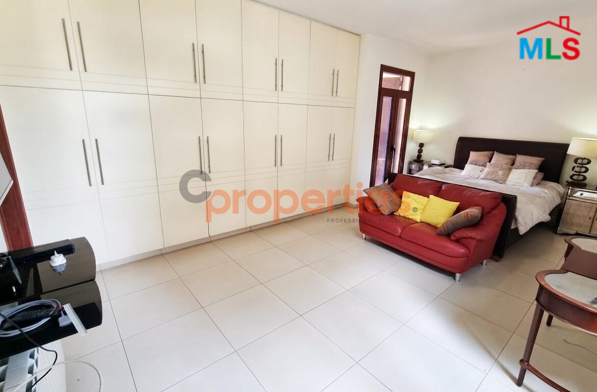 Apartment For Rent In Achrafieh - CPBMH36