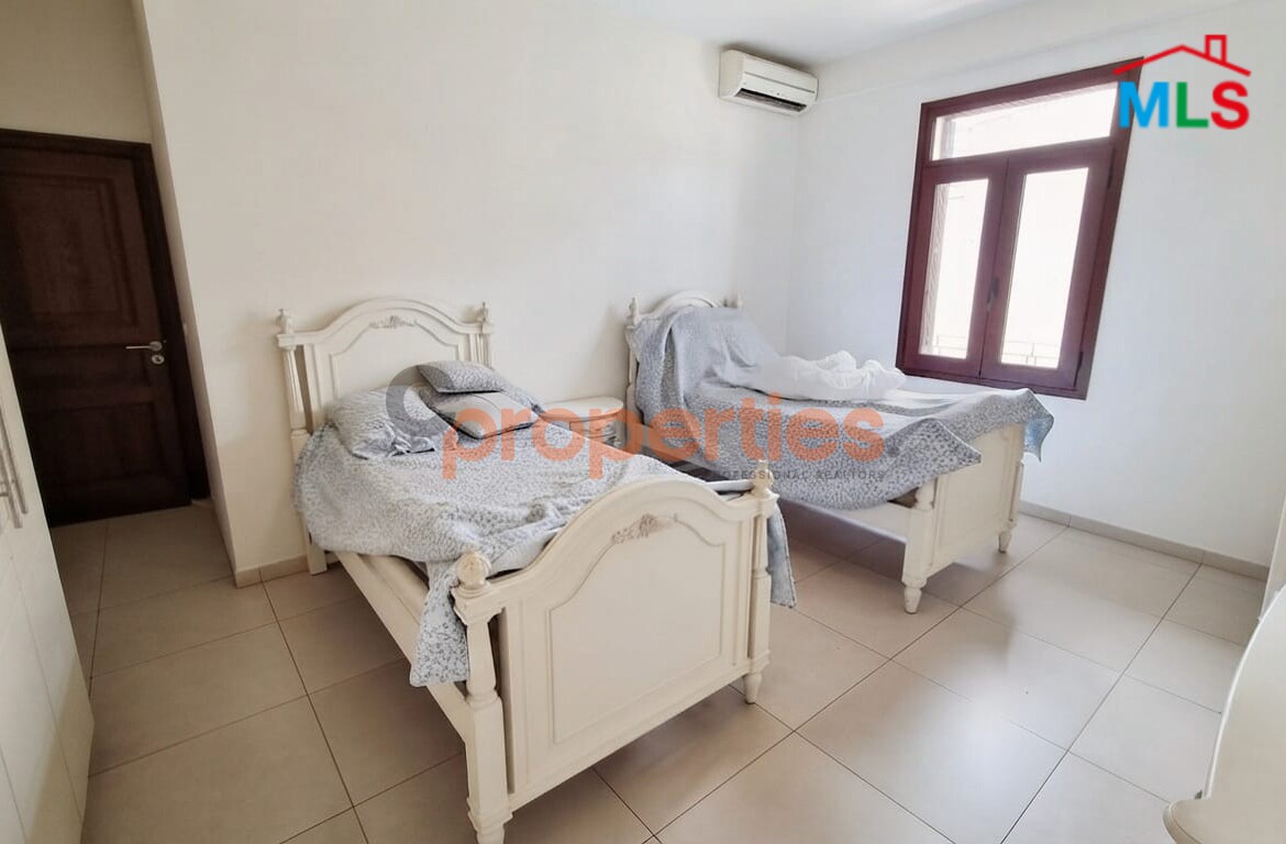 Apartment For Rent In Achrafieh - CPBMH36