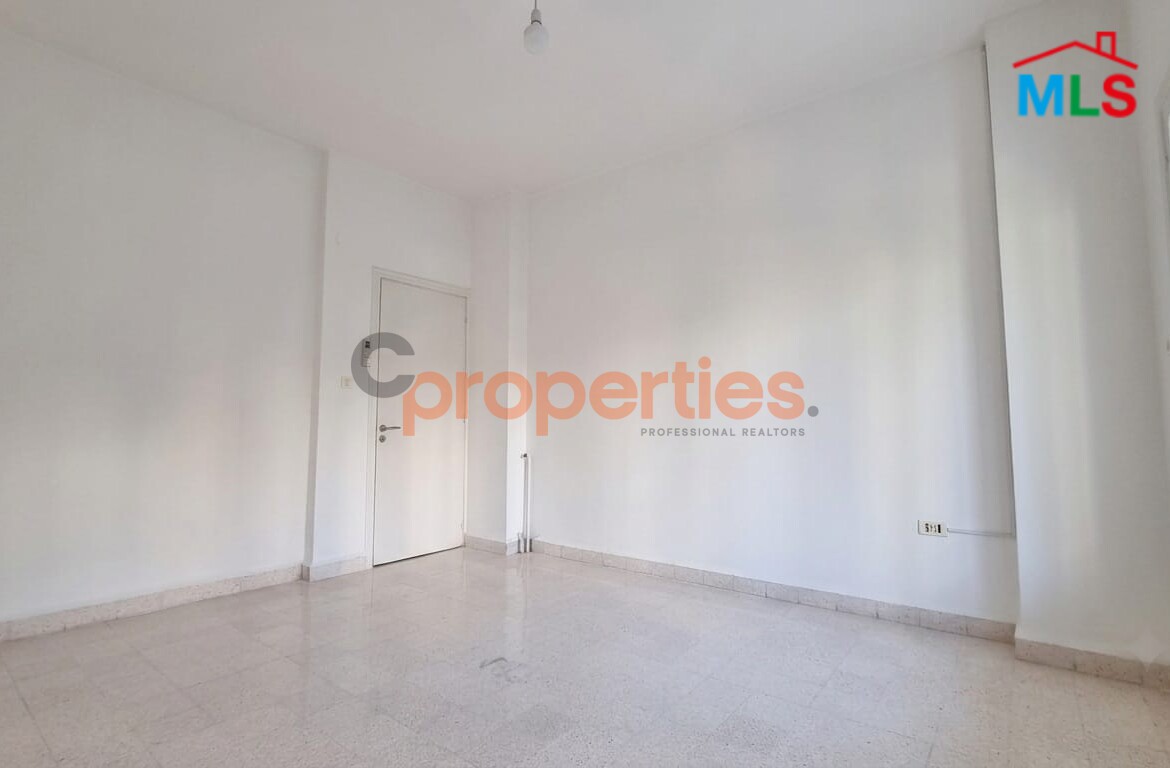 Apartment For Rent In Achrafieh - CPBMH34