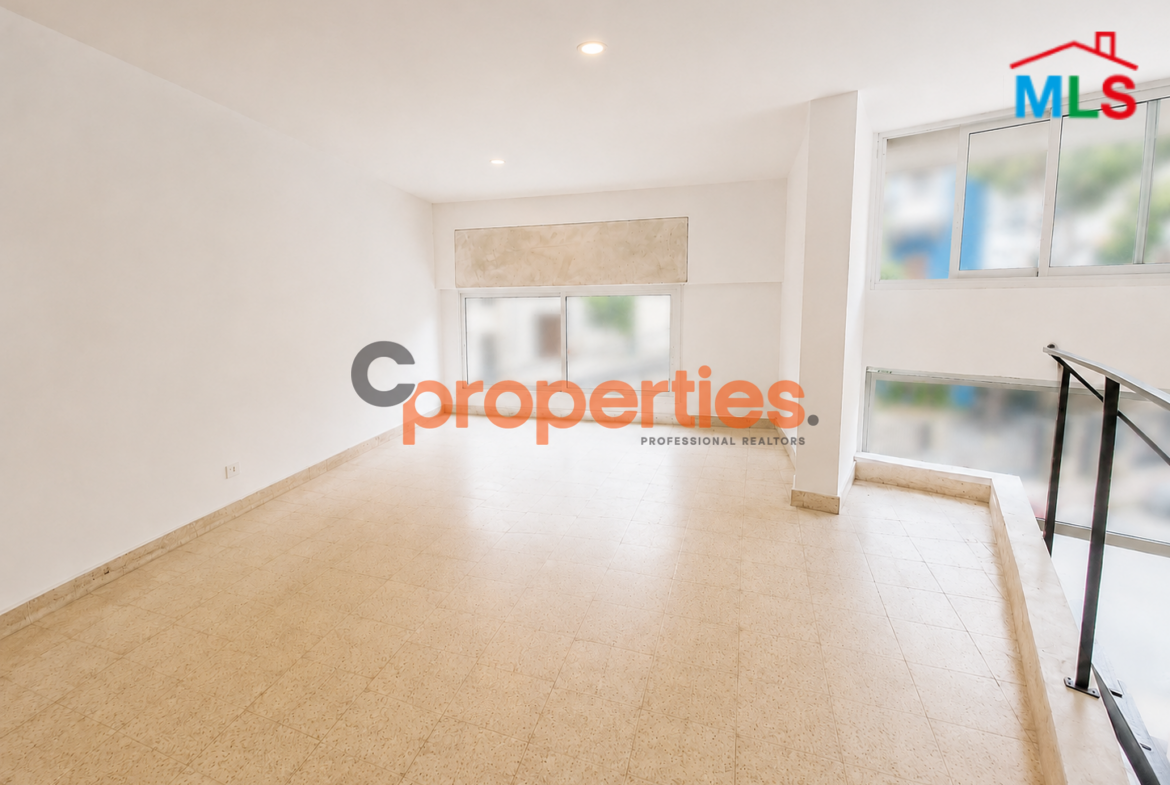 Shop For Rent In Achrafieh - CPBWW139 - محل لللأجار في الأشرفية