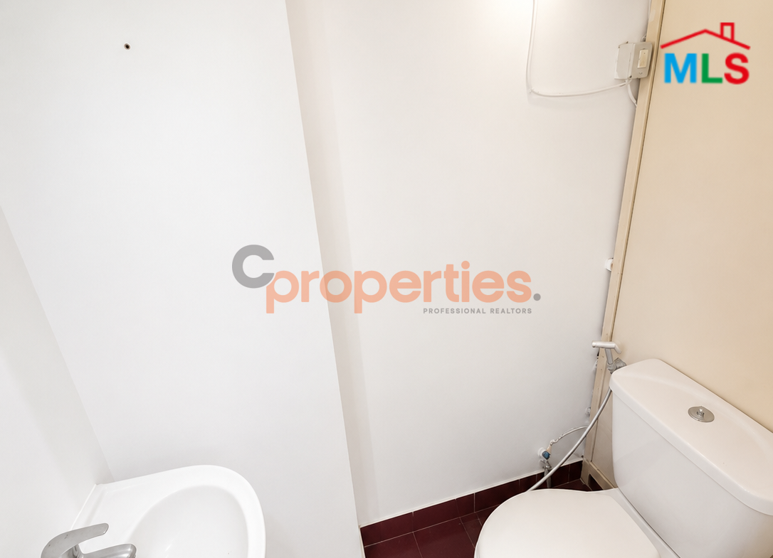 Shop For Rent In Achrafieh - CPBWW139 - محل لللأجار في الأشرفية