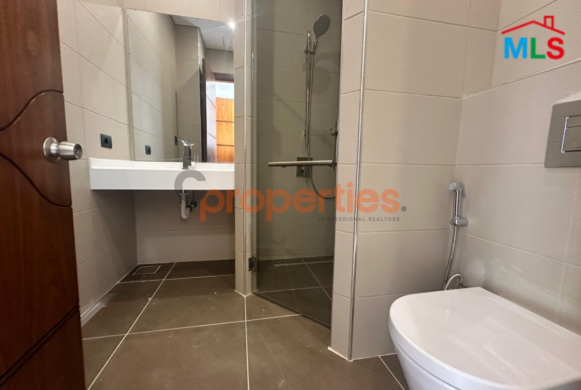 Apartment For Rent in Rawche شقة للايجار في الروشة - CPBHS159