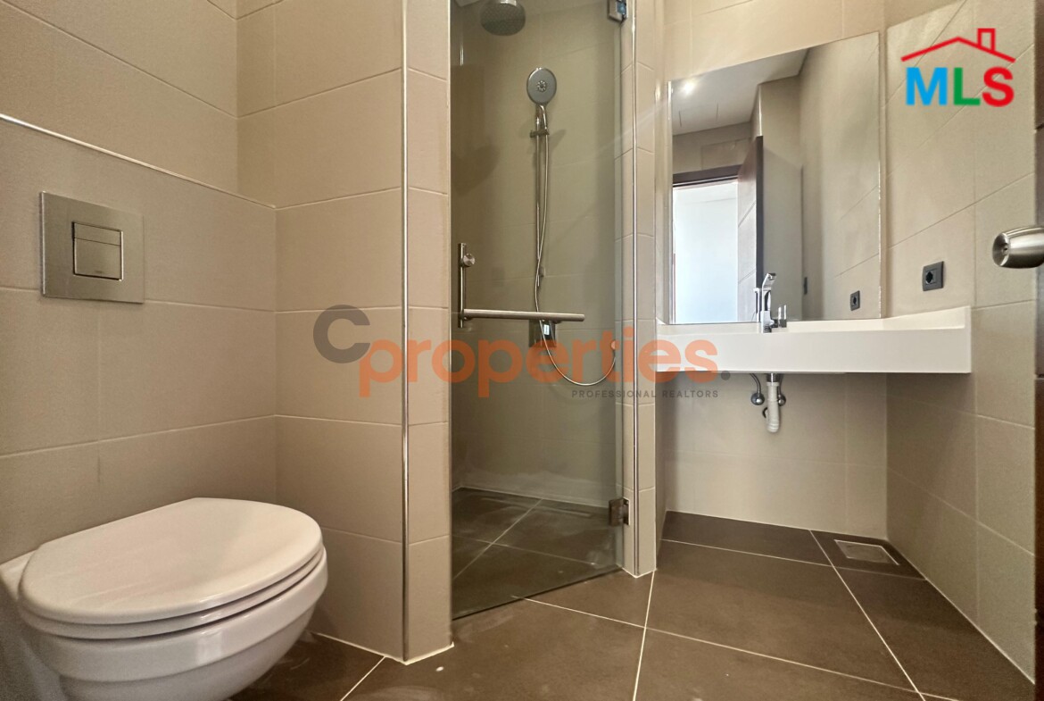 Apartment For Rent in Rawche شقة للايجار في الروشة - CPBHS159