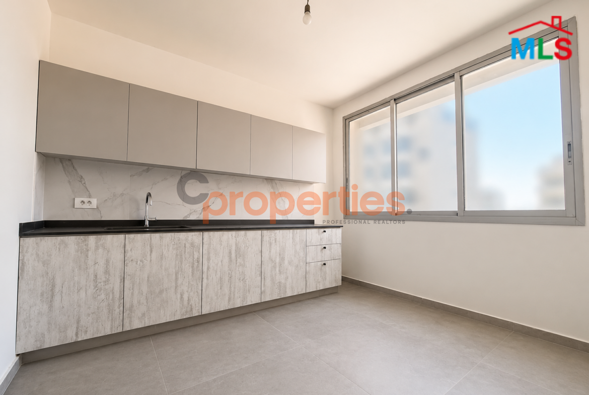 Apartment For Rent in Mar Elias CPBHN22 - شقة فخمة للإيجار في مار الياس