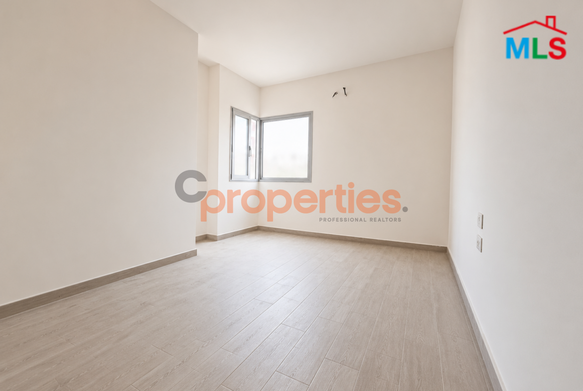 Apartment For Rent in Mar Elias CPBHN22 - شقة فخمة للإيجار في مار الياس