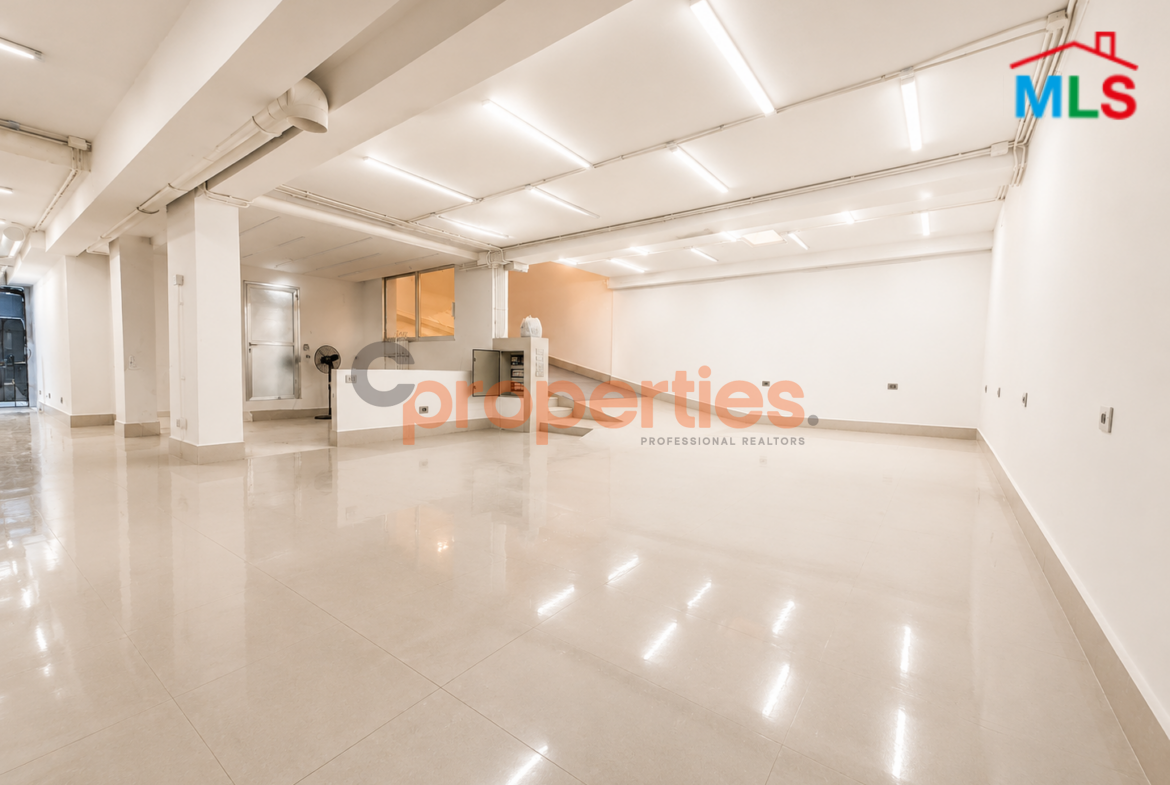 Warehouse & Commercial Space For Rent In Achrafieh - CPBWW138