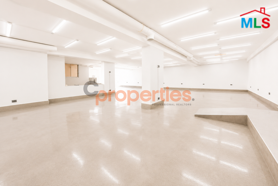 Warehouse & Commercial Space For Rent In Achrafieh - CPBWW138