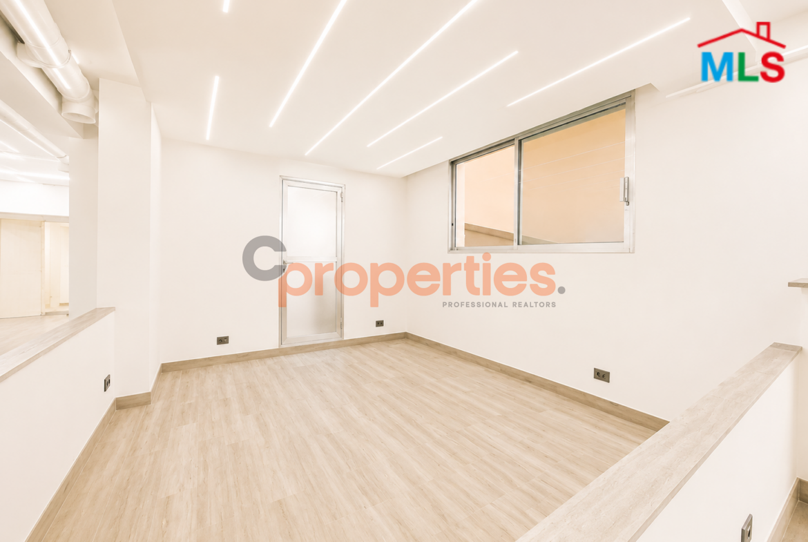 Warehouse & Commercial Space For Rent In Achrafieh - CPBWW138