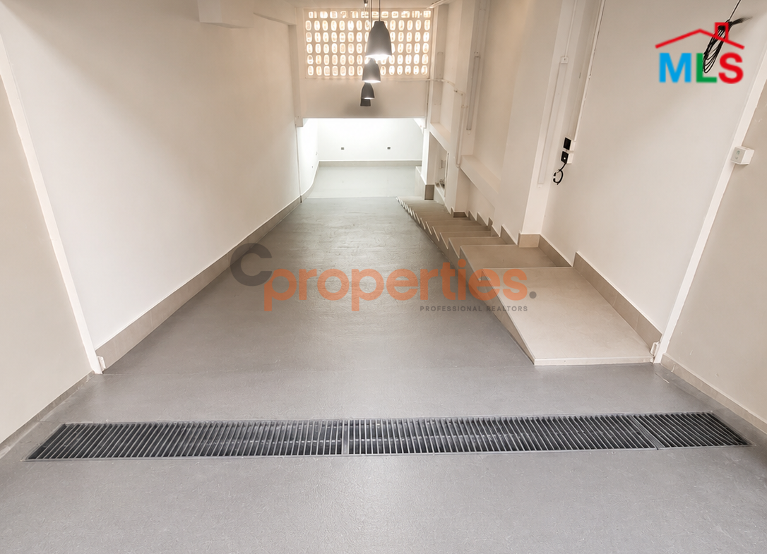 Warehouse & Commercial Space For Rent In Achrafieh - CPBWW138