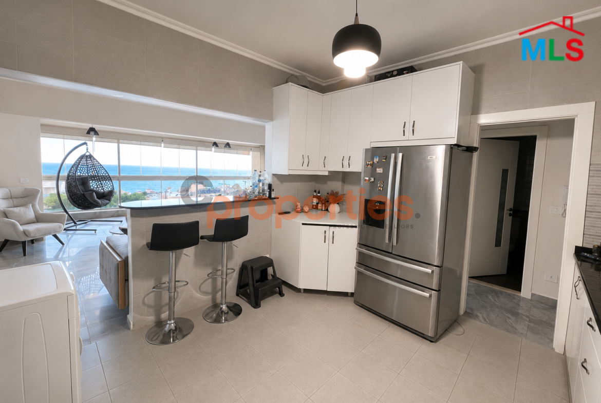 Apartment For Rent in Amchit with Sea View شقة للإيجار في عمشيت - CPES319