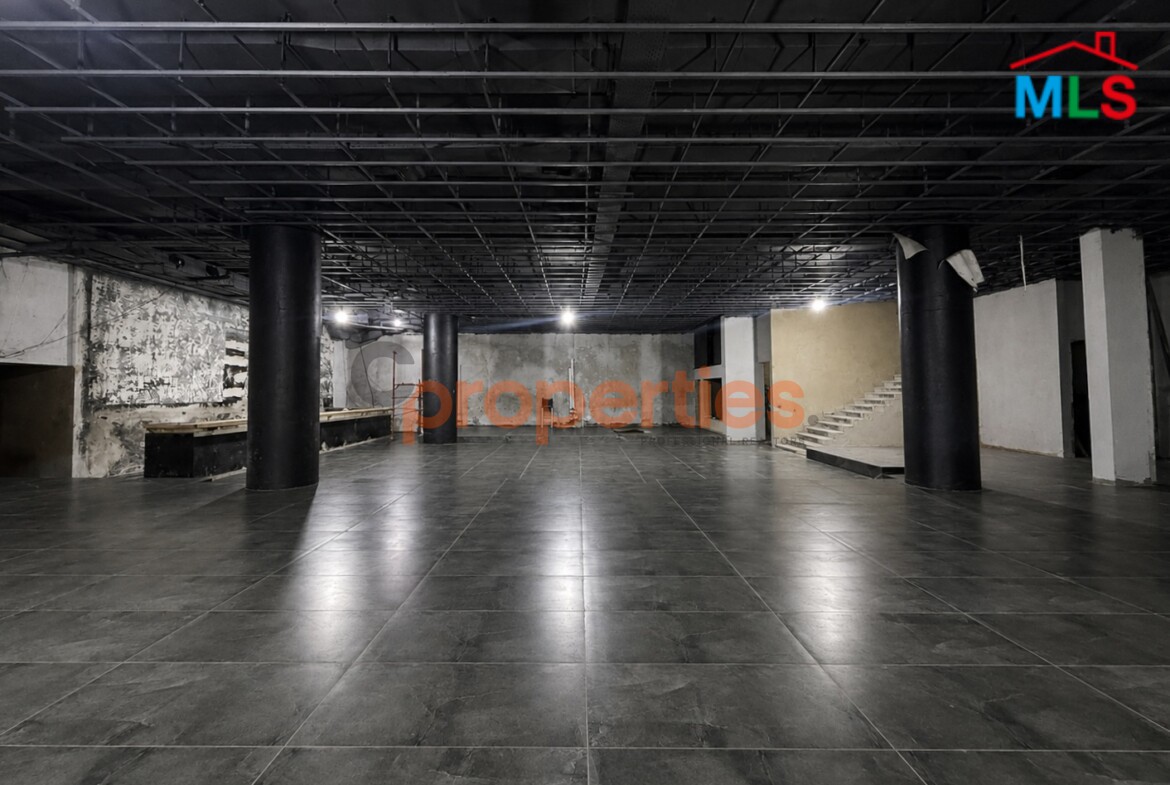 Showroom For Rent In Kaslik صالة للإيجار في الكسليك CPKRS16