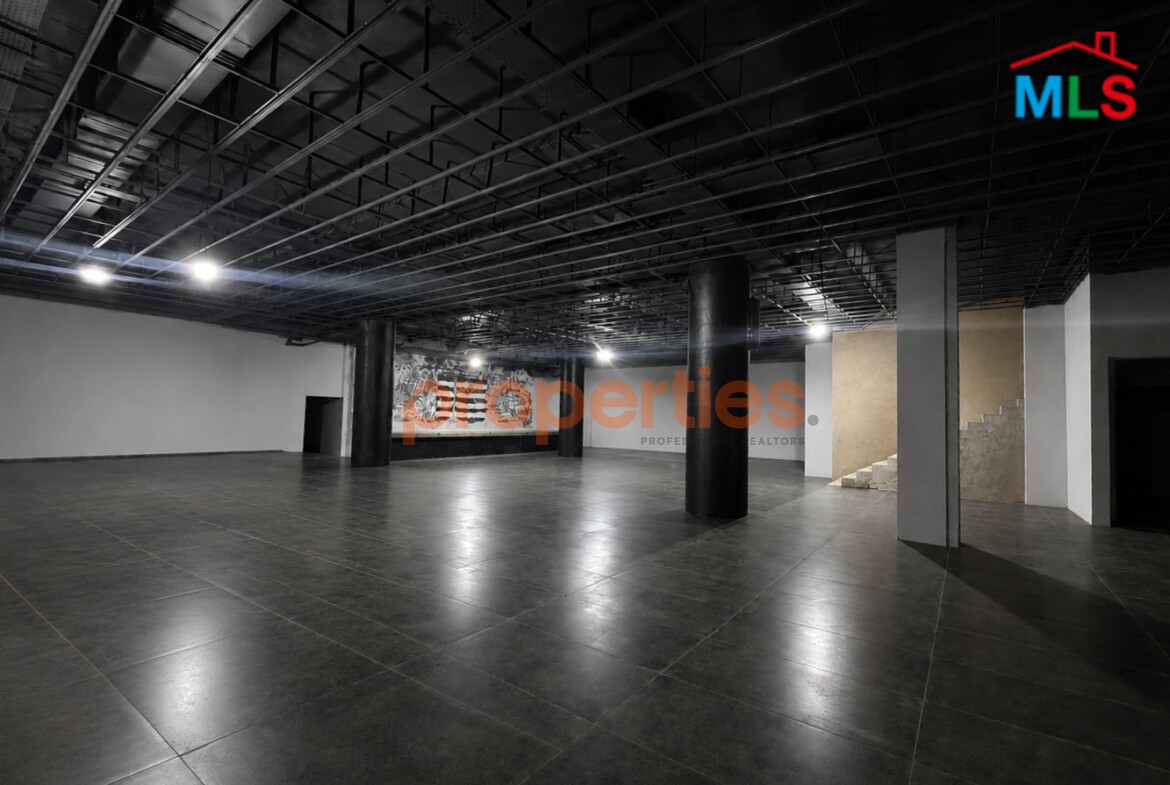 Showroom For Rent In Kaslik صالة للإيجار في الكسليك CPKRS16