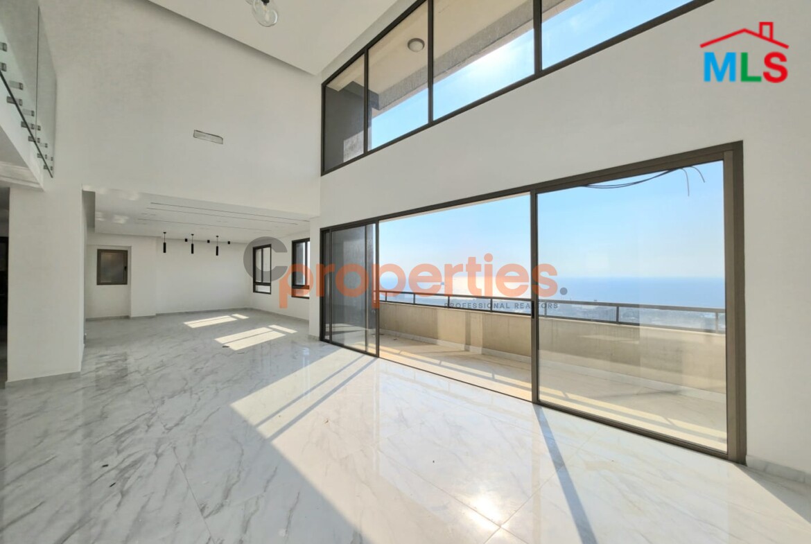 Duplex For Rent In Dbayeh | شقة دوبلكس للإيجار في ضبية - CPRD296