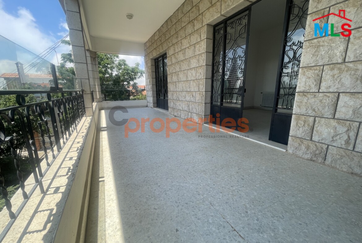 Apartment For Rent in Ajaltoun شقة فخمة للايجار في عجلتون CPKNS10