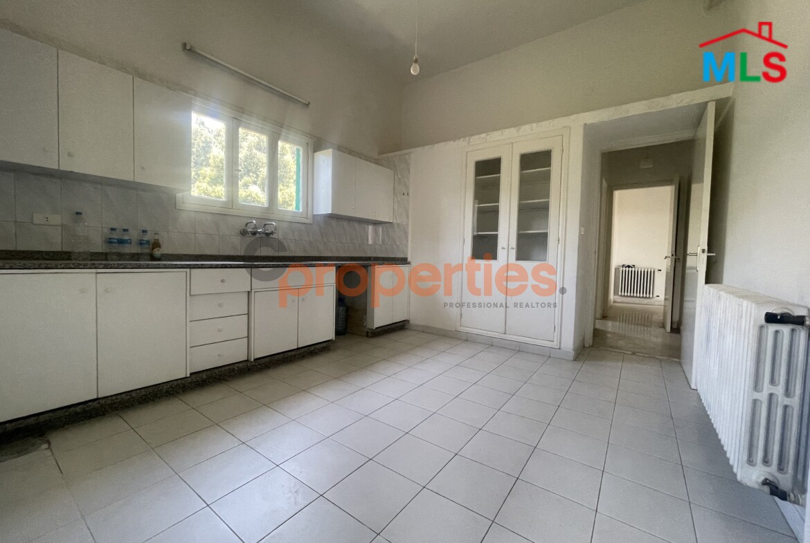 Apartment For Rent in Ajaltoun شقة فخمة للايجار في عجلتون CPKNS10