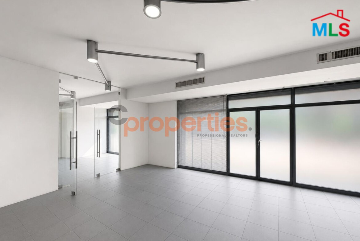 Shop For Rent in Baabda - محل للإيجار في بعبدا - CPCH62