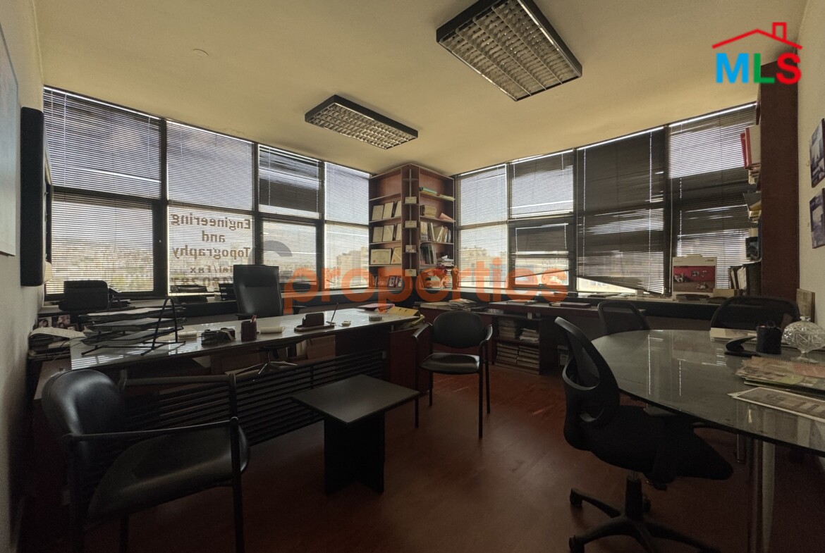 Office for Rent in Mkalles - CPGA162