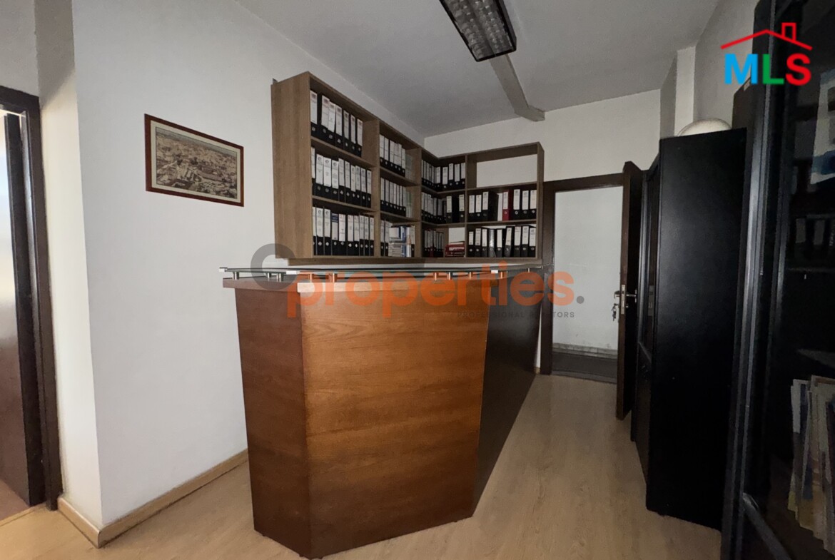 Office for Rent in Mkalles - CPGA162