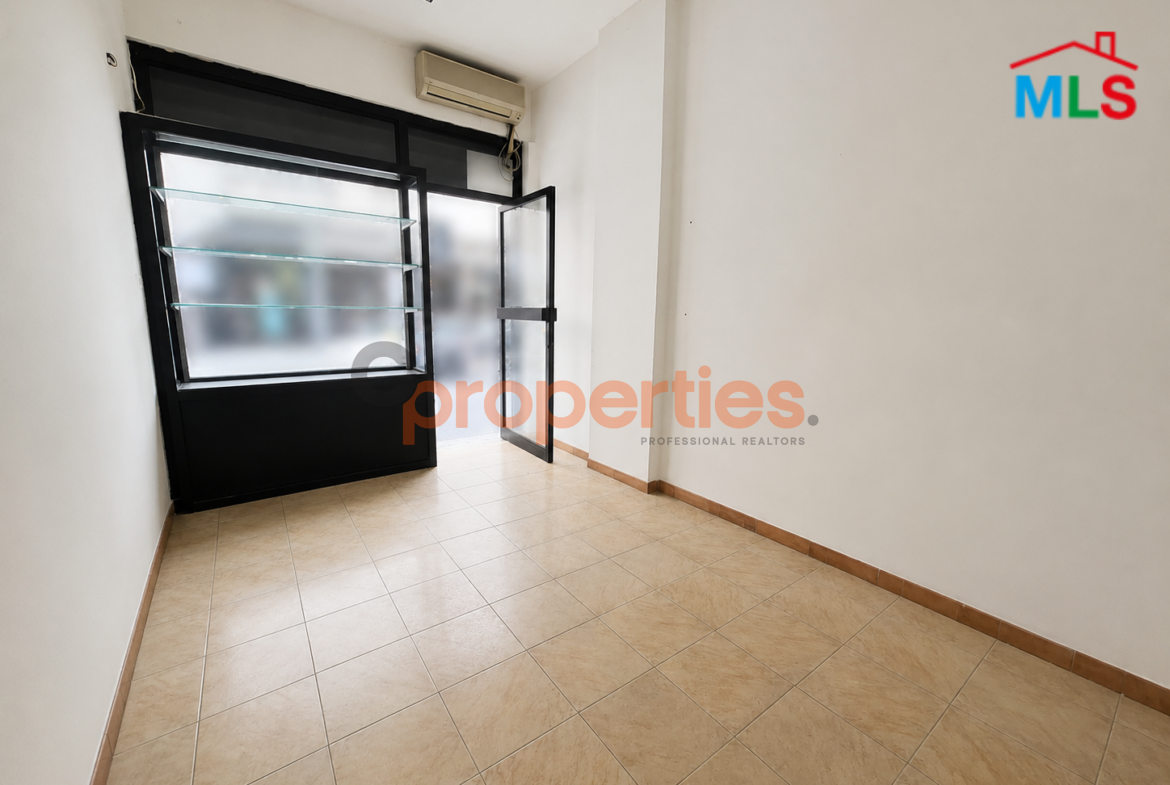 Shop For Rent In Achrafieh | Fassouh - محل للإيجار في الأشرفية - CPBRC38
