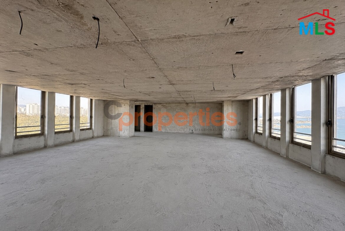 Office For Rent in Downtown مكتب للايجار في الداون تاون - CPBHS157