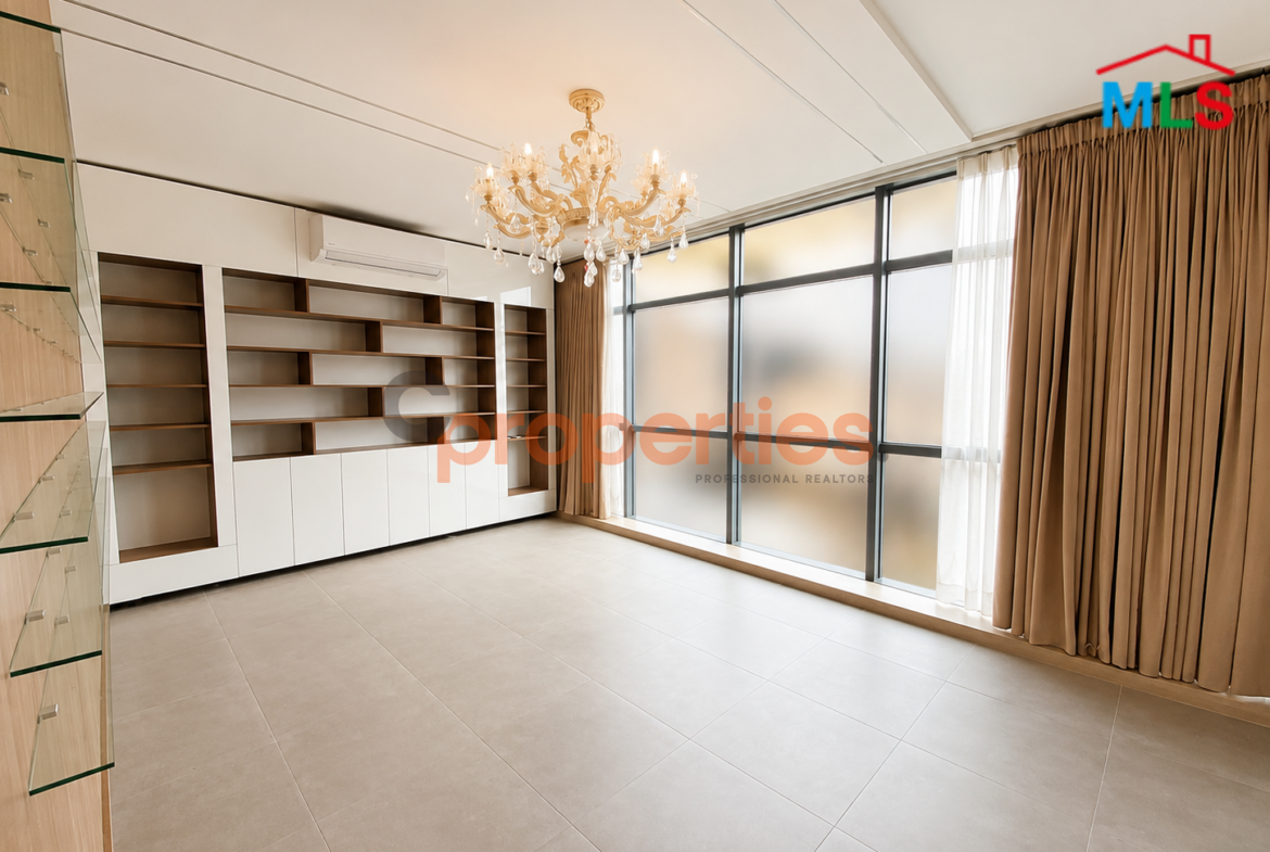 Office for Rent in Zalka - CPFY318 مكتب للإيجار في منطقة الزلقا