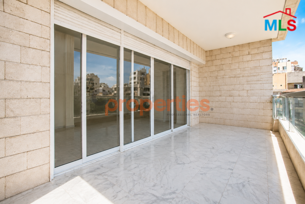Apartment For Rent in Verdun CPBHN18 - شقة فخمة للإيجار في فردان