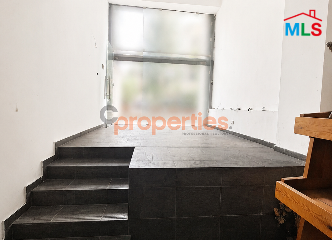 Warehouse for rent in Achrafieh CPBPK64