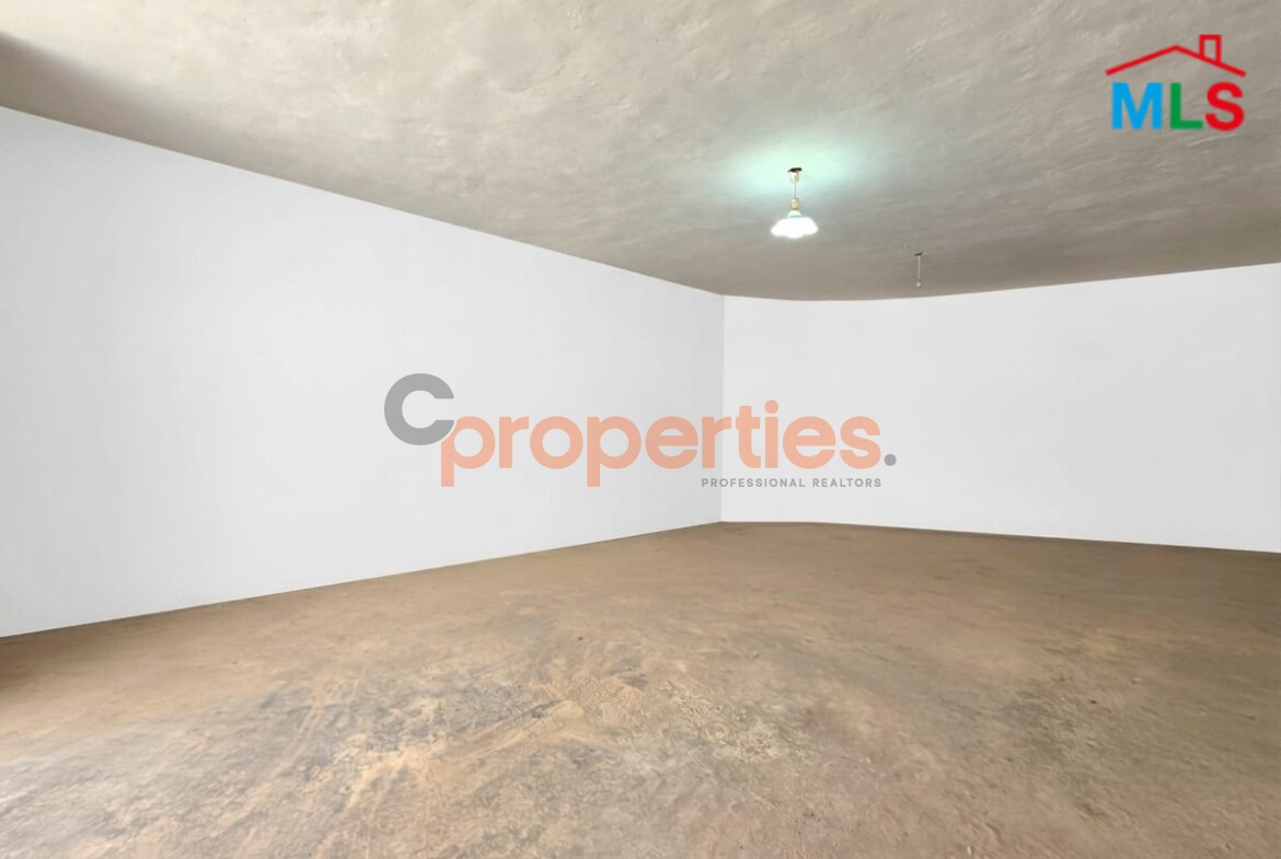 Warehouse For Rent In Dbayeh | مستودع للإيجار في ضبية - CPRD292