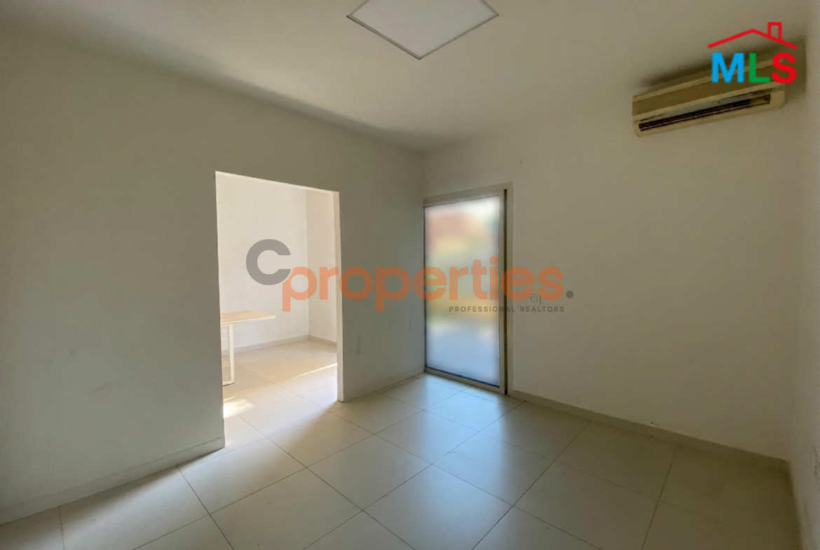 Office For Rent In Antelias | مكتب للايجار في انطلياس - CPLG09