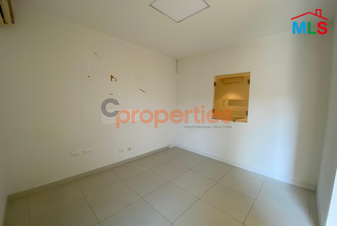 Office For Rent In Antelias | مكتب للايجار في انطلياس - CPLG09