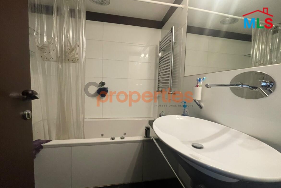 Apartment for rent in Achrafieh CPBPK63