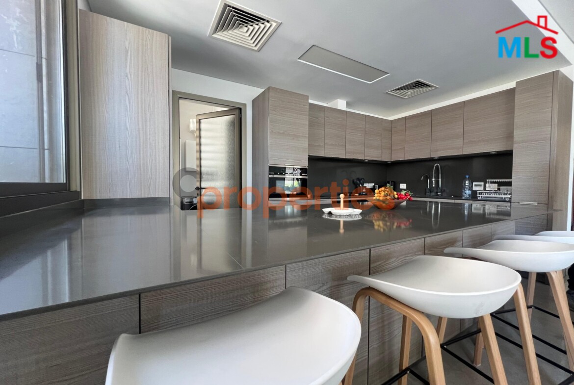 Furnished Apartment for rent in Hamra CPBMKH61
