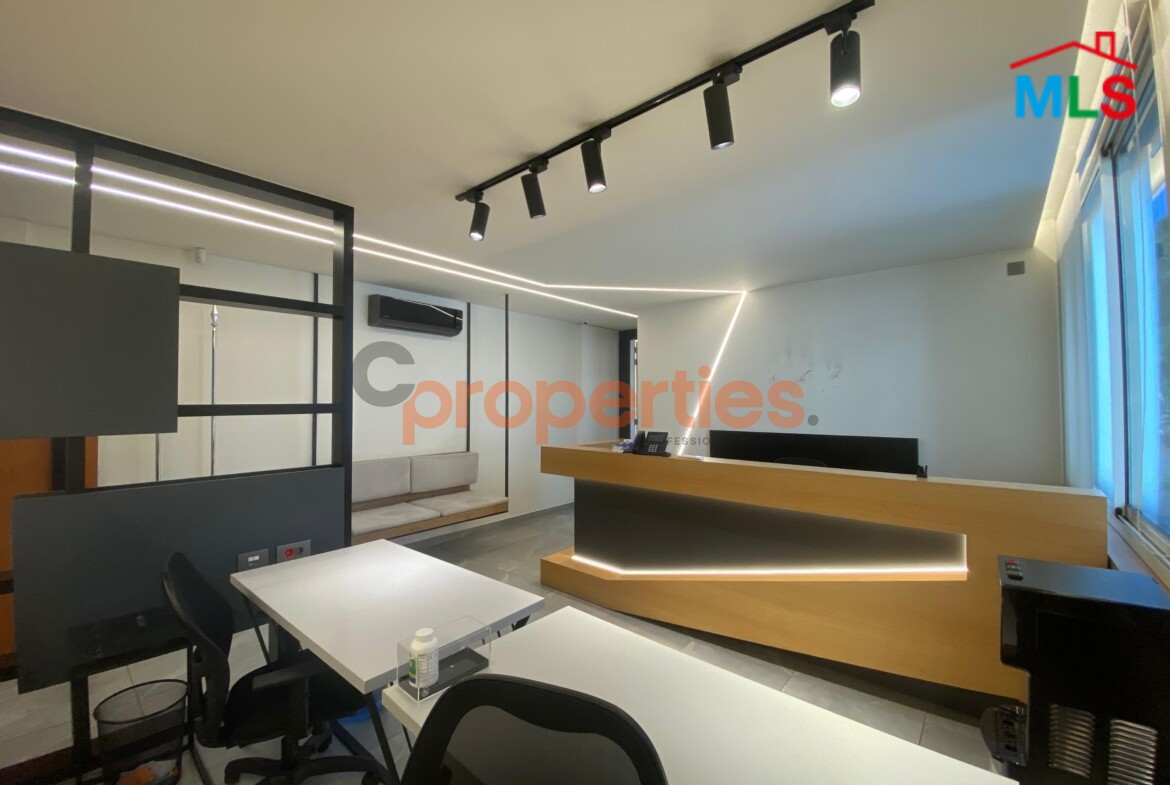 Office For Rent In Antelias | مكتب للايجار في انطلياس - CPLG07