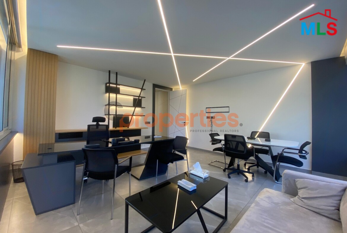 Office For Rent In Antelias | مكتب للايجار في انطلياس - CPLG07
