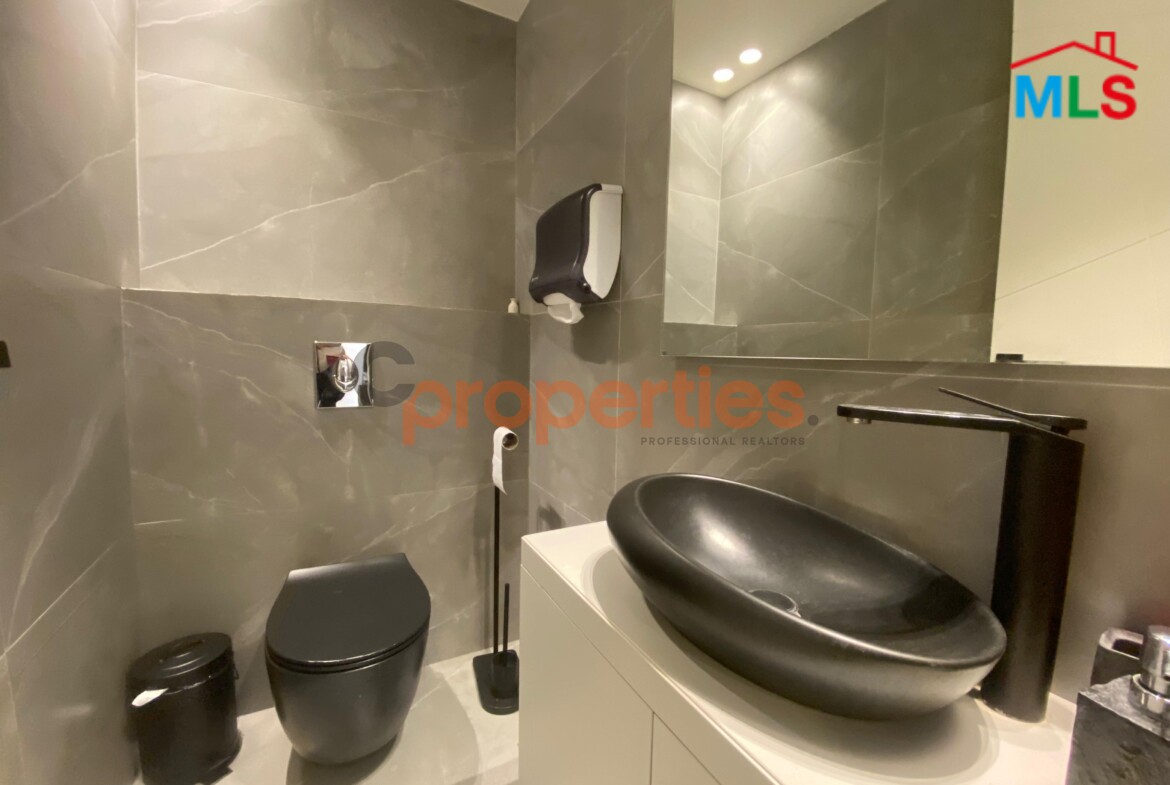 Office For Rent In Antelias | مكتب للايجار في انطلياس - CPLG07