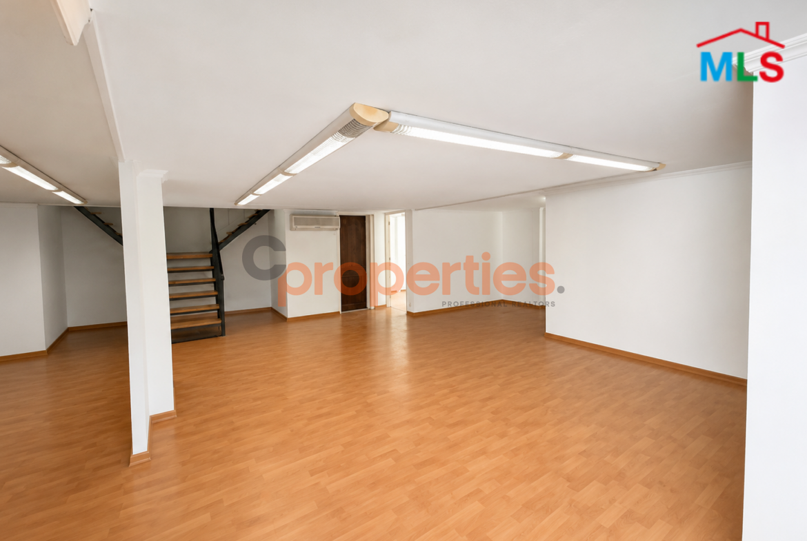 Shop For Rent In Achrafieh | Rmeil - محل للإيجار في الأشرفية - CPBRC33