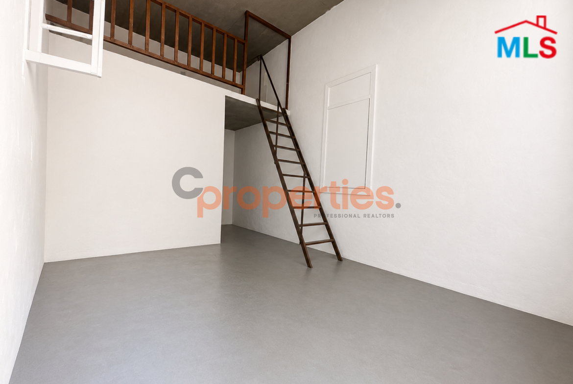 Showroom for rent in Rayfoun صالة عرض للايجار في ريفون CPKNS08