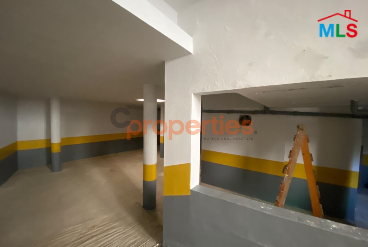 Warehouse For Rent In Achrafieh | Rmeil - مستودع للإيجار في الأشرفية - CPBRC32