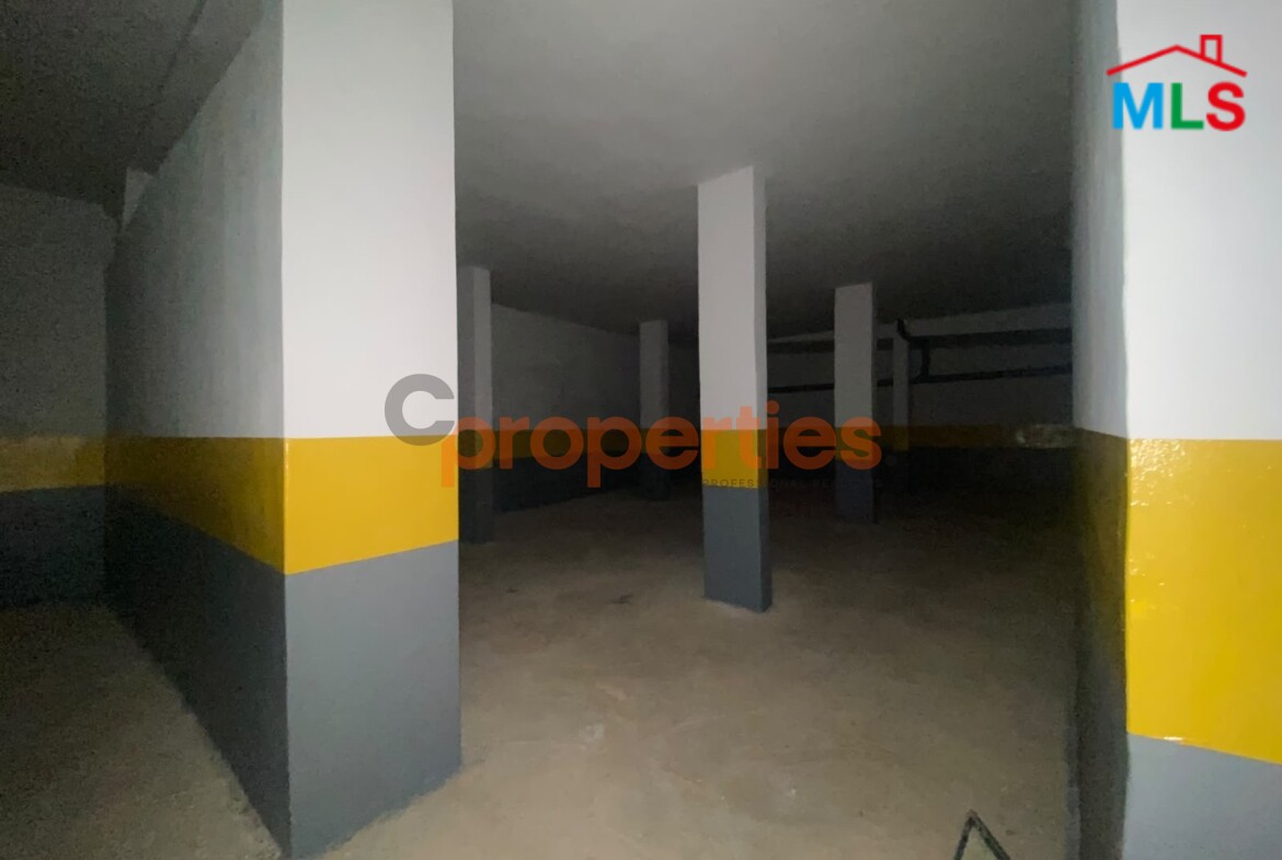 Warehouse For Rent In Achrafieh | Rmeil - مستودع للإيجار في الأشرفية - CPBRC32