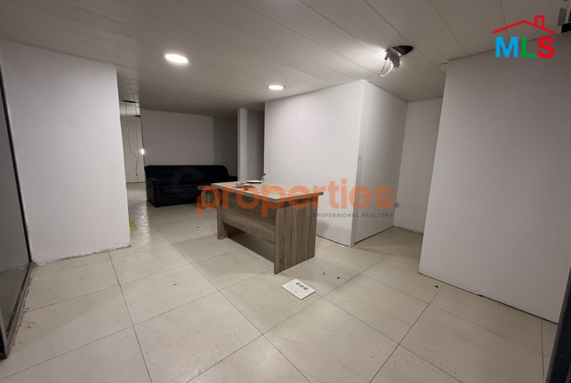 Warehouse for rent in Naccache - CPLO33