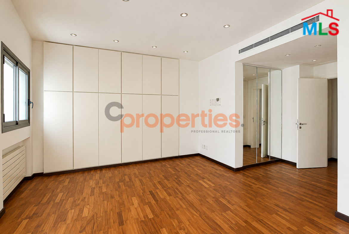 Apartment for rent in Achrafieh CPBPK47
