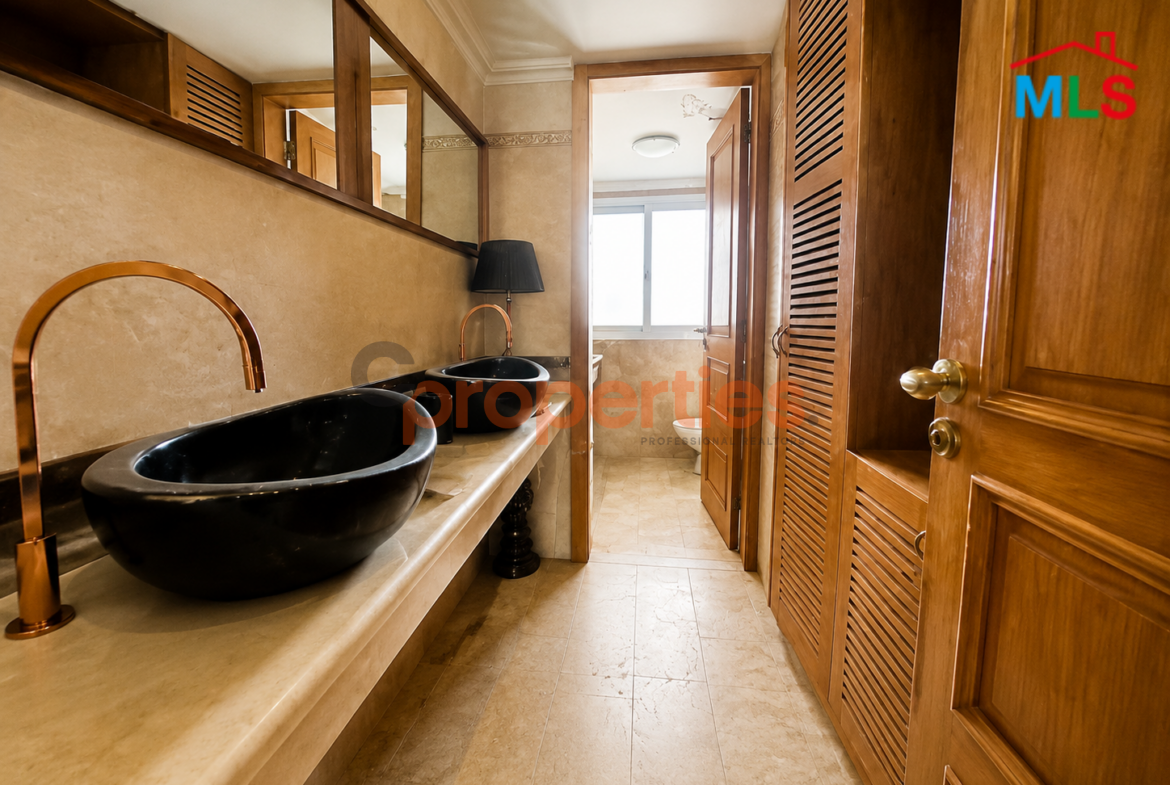 Apartment for rent in Achrafieh CPBPK45
