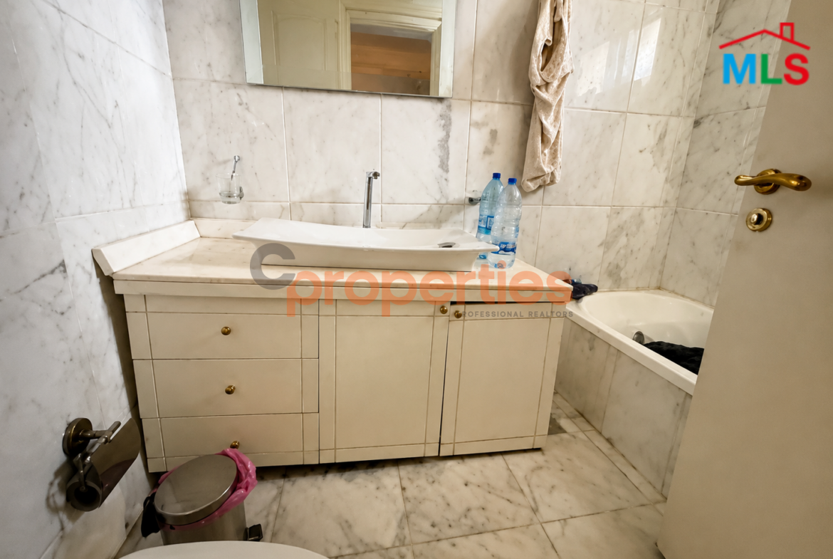 Apartment for rent in Achrafieh CPBPK45