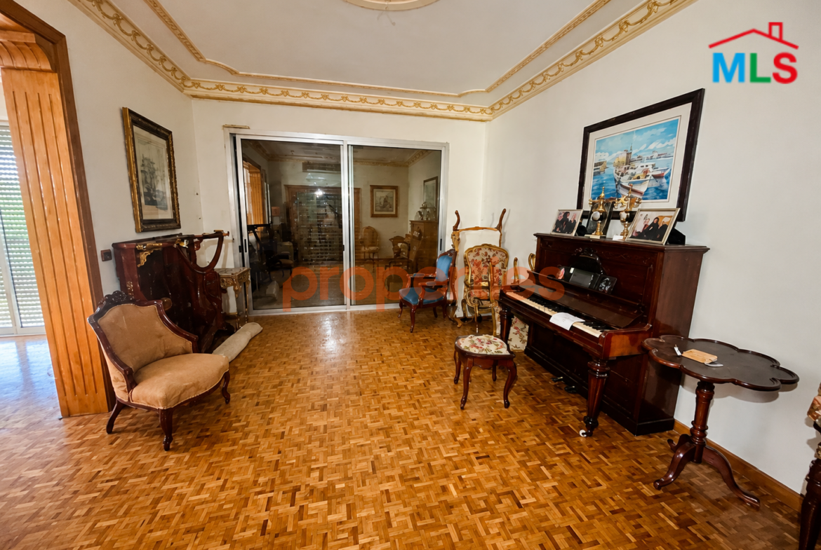 Apartment for rent in Achrafieh CPBPK45