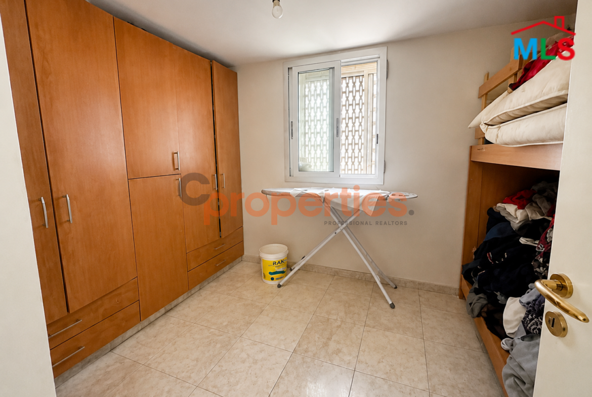 Apartment for rent in Achrafieh CPBPK45
